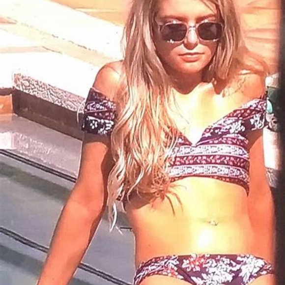 Becca Floral Cottage Off The Shoulder Bikini - Picture 1 of 6